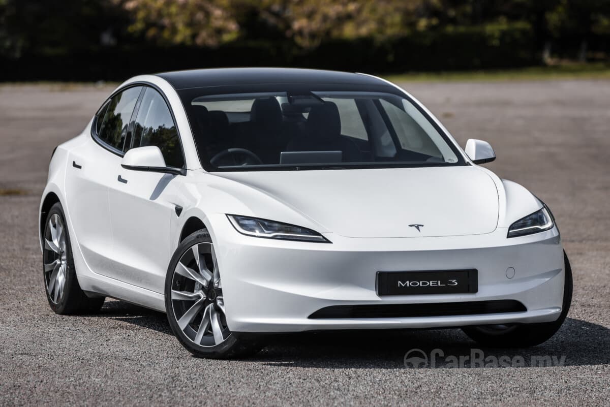 รีวิว Tesla Model 3 Highland (2024-2026): อัปเกรดความเงียบ นุ่มนวล และเทคโนโลยีที่สมบูรณ์แบบที่สุด